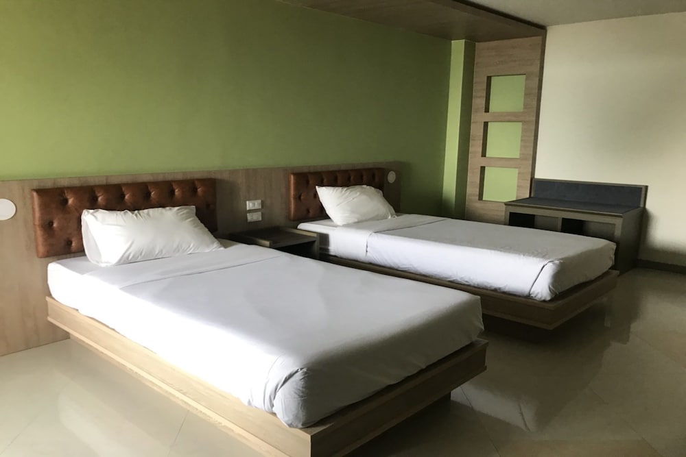 Lopburi Residence Hotel 17/46