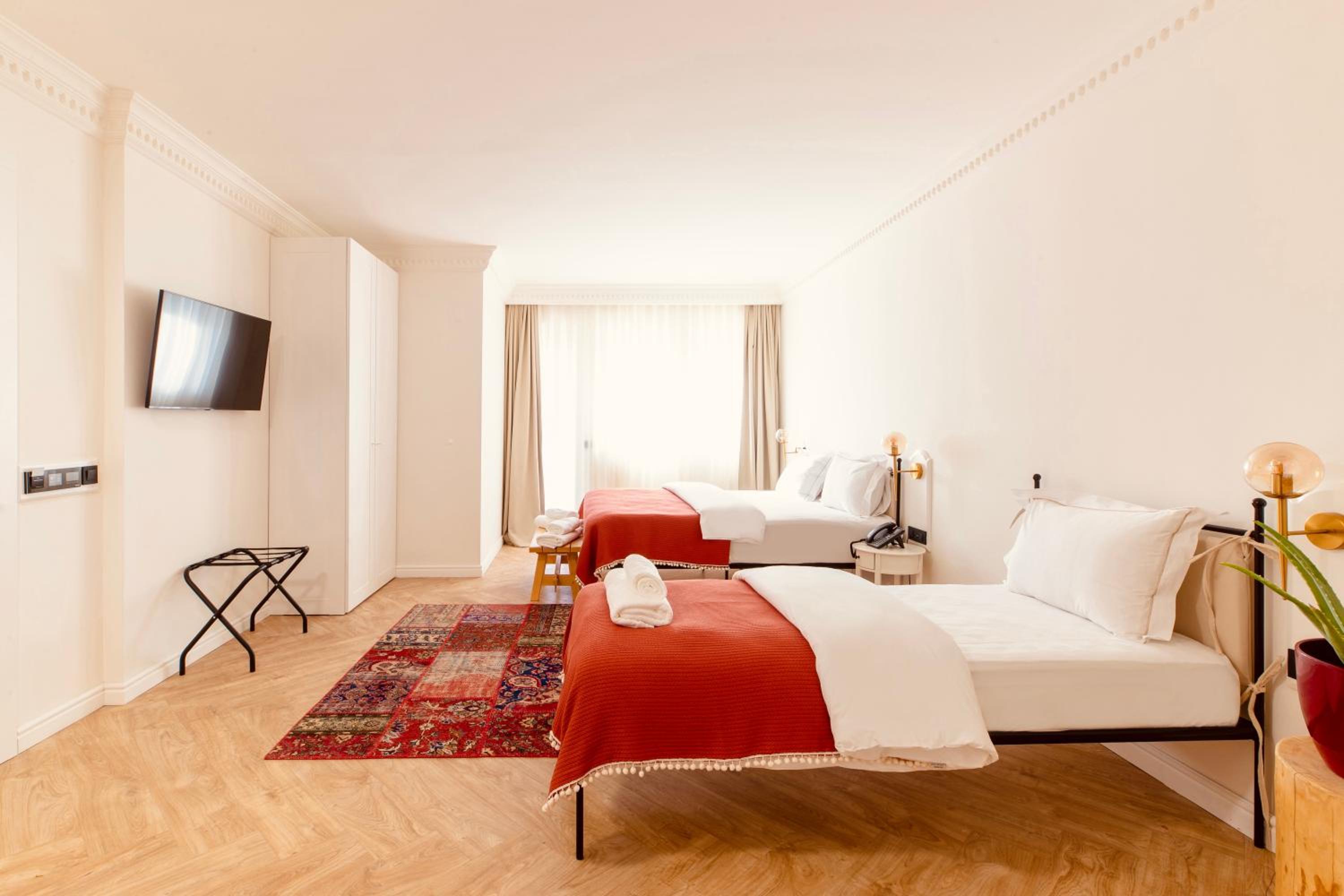 Garden Downtown Boutique Hotel Pristina 16/36