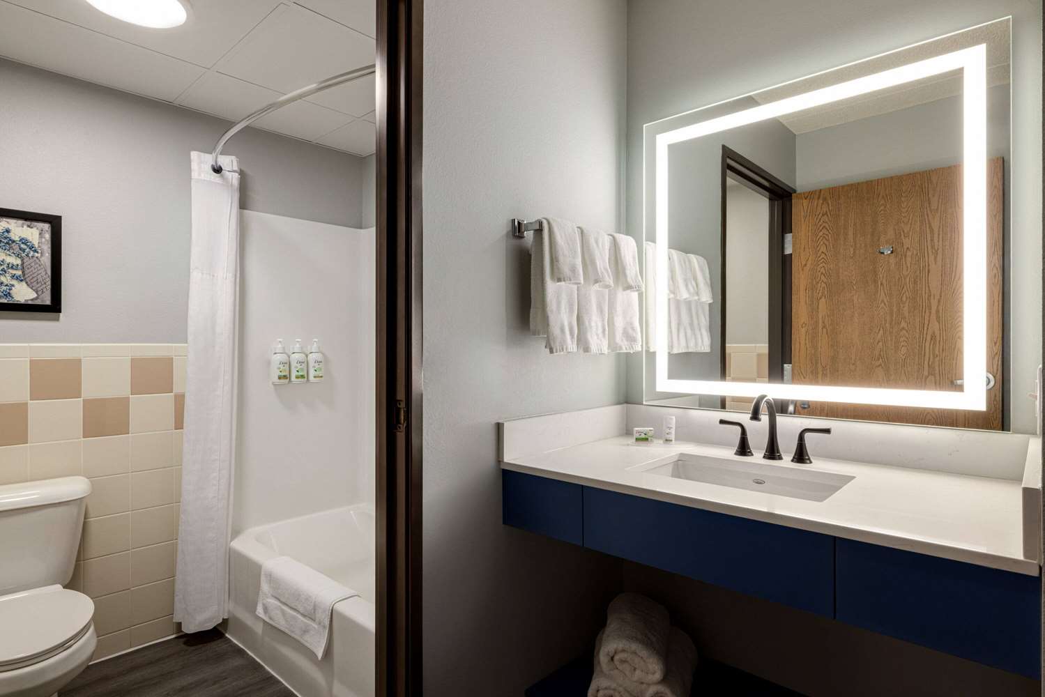 AmericInn by Wyndham Lincoln South 13/17