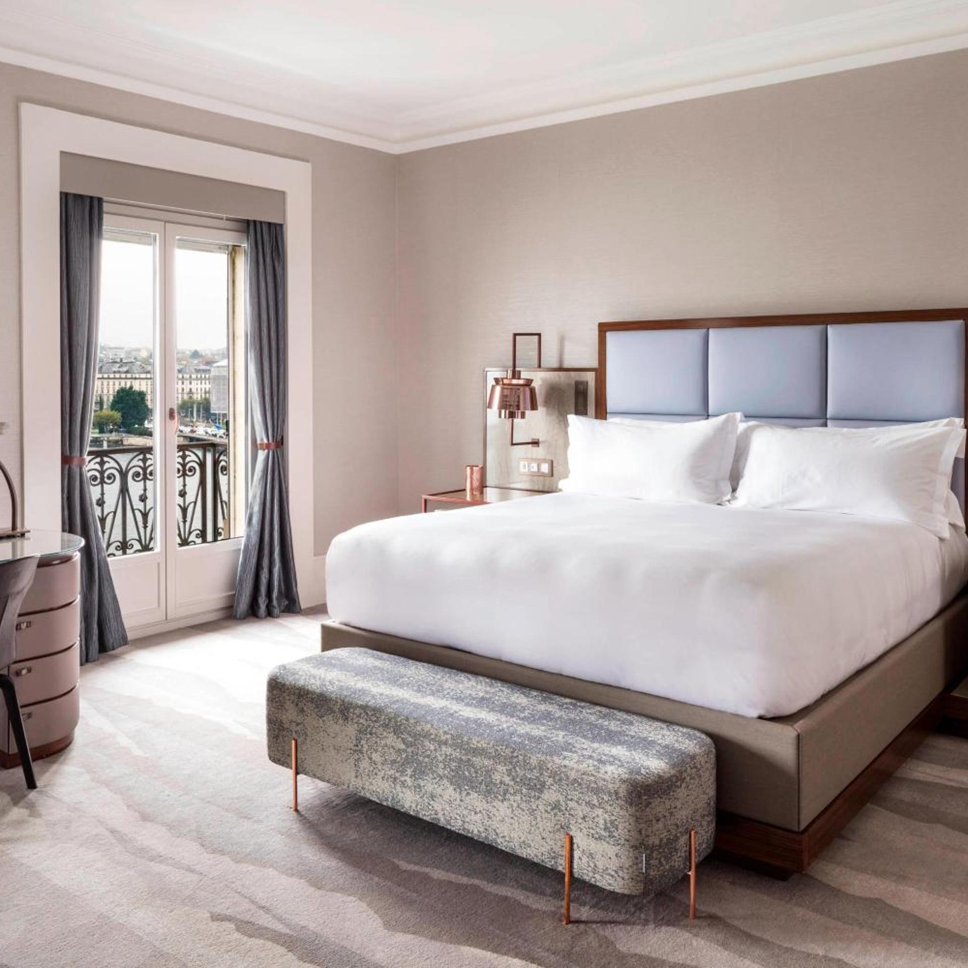 Guest Room, Premium, King Bed, Lake Front
