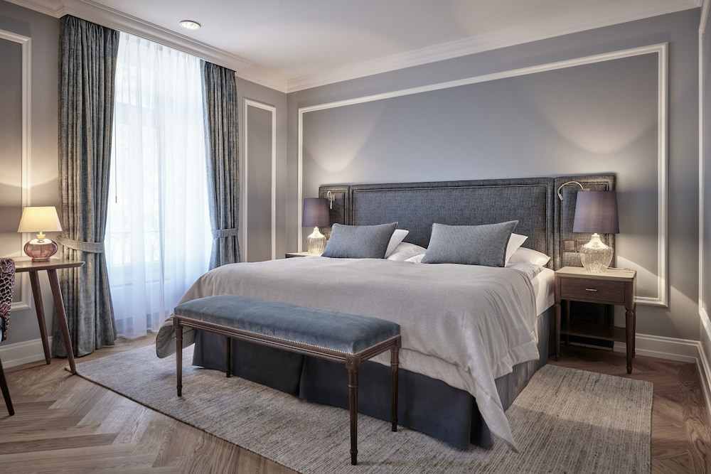 جناح جونيور سوبيريور بسرير مزدوج، Victoria Jungfrau Grand Hotel And Spa 2/3