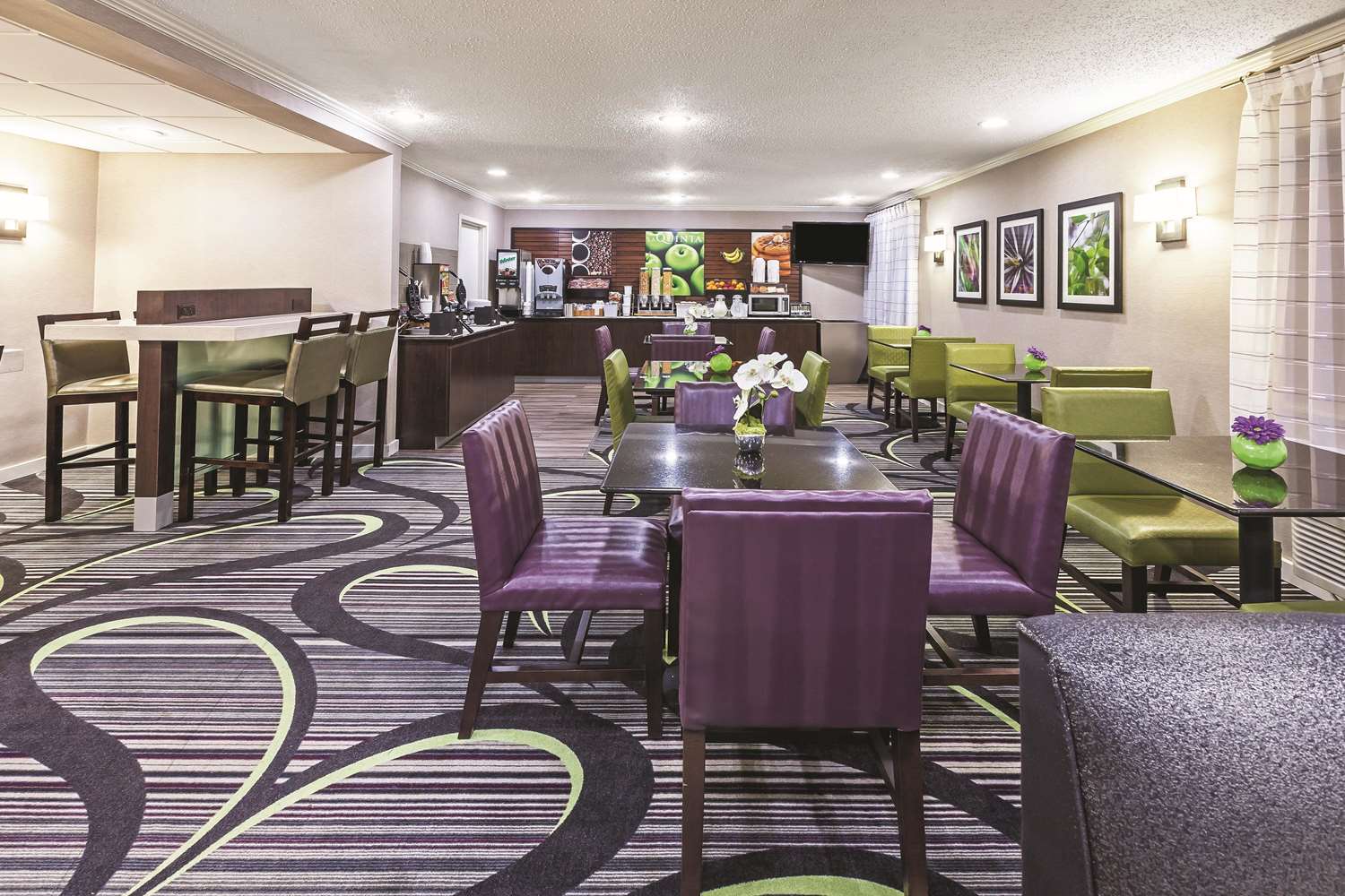La Quinta Inn & Suites by Wyndham N Little Rock-McCain Mall 46/63