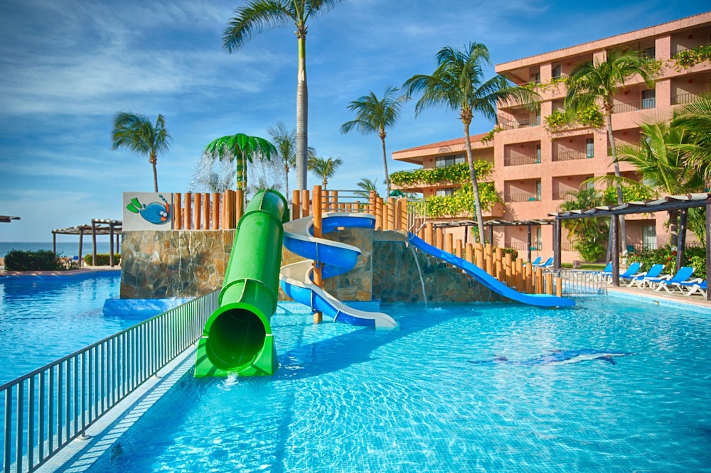 Barcelo Huatulco - All Inclusive 5/71