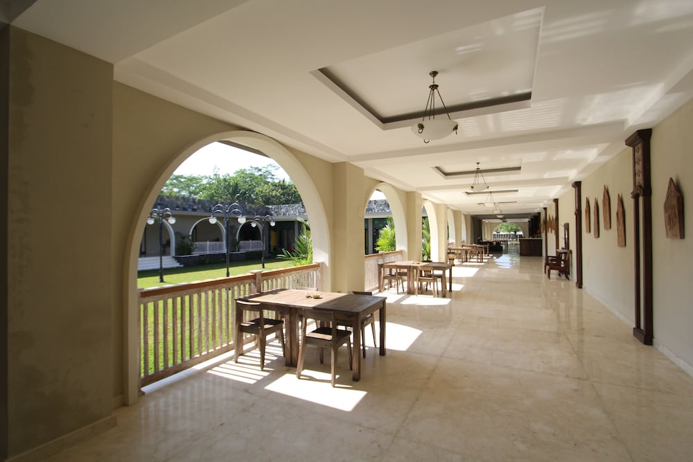 The Westlake Resort Yogya 31/57