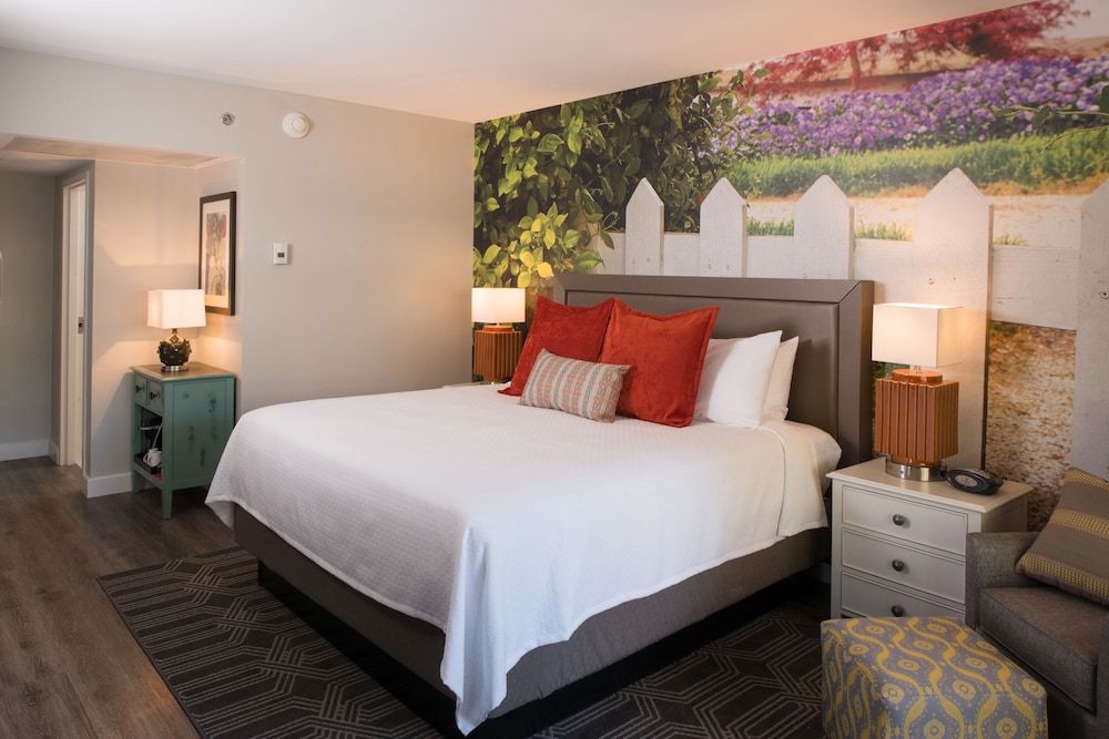 Hotel Indigo Atlanta Vinings 13/83