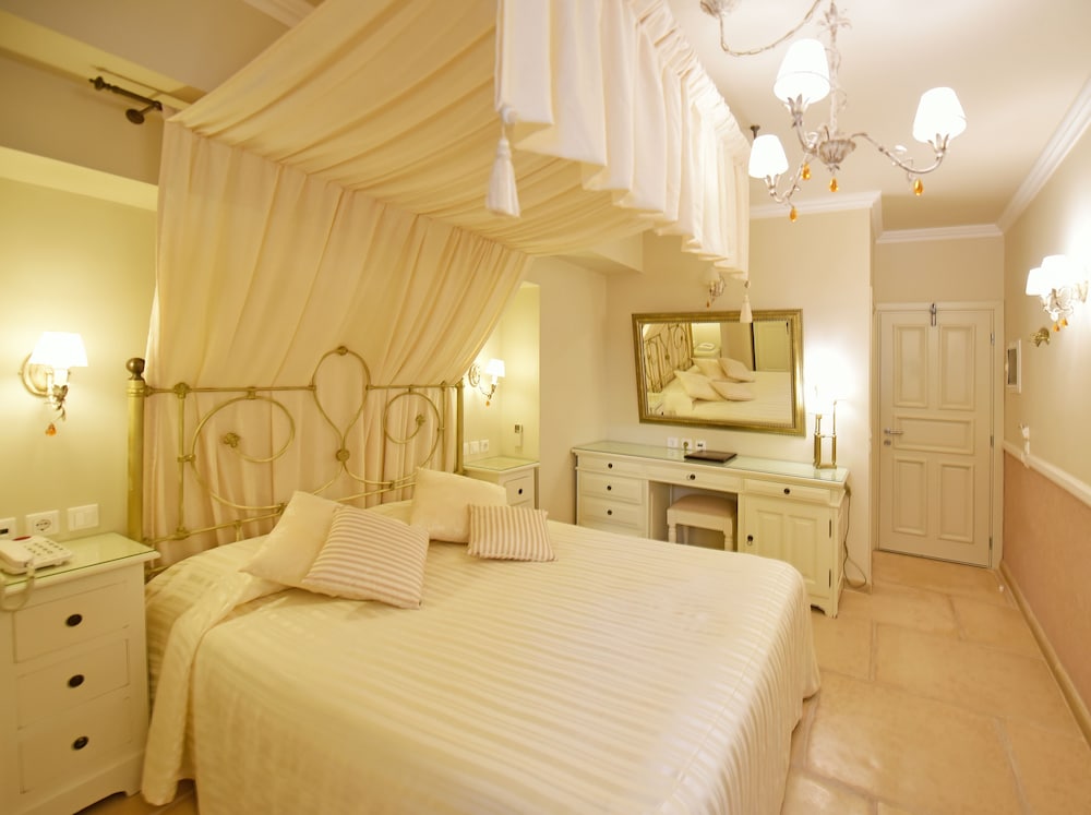 Angelica Boutique Hotel 43/74