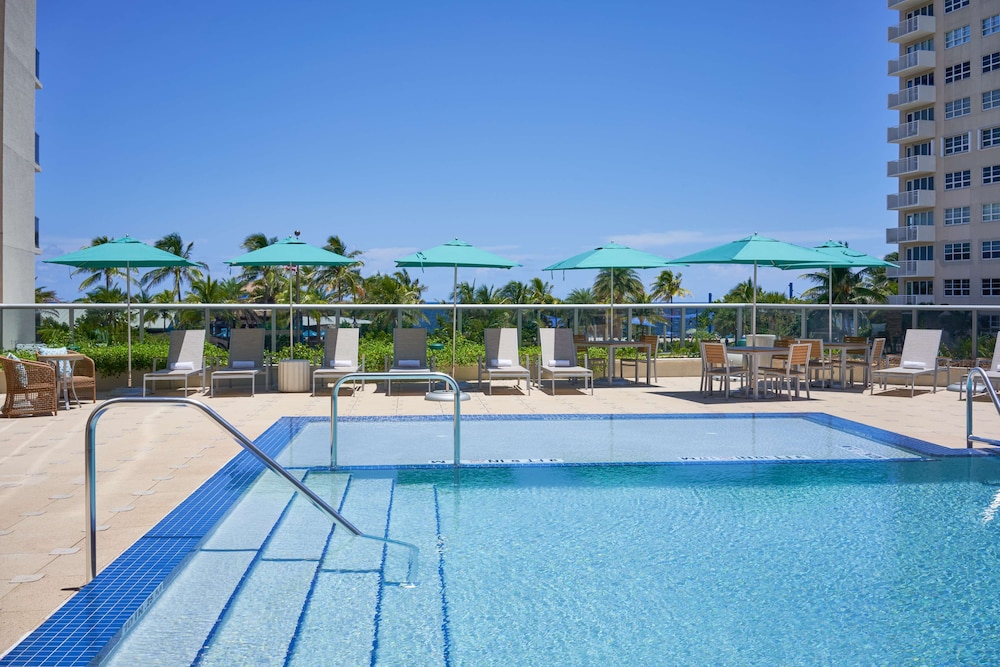 Tru By Hilton Pompano Beach Pier 5/58