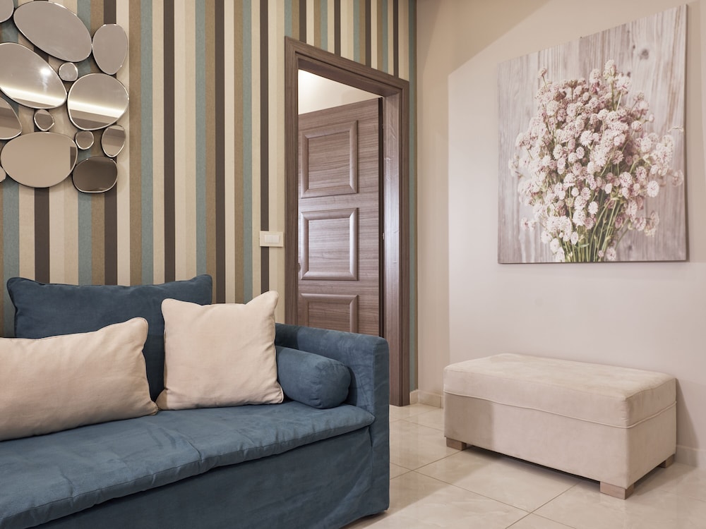 Koukounaria Hotel And Suites 54/74
