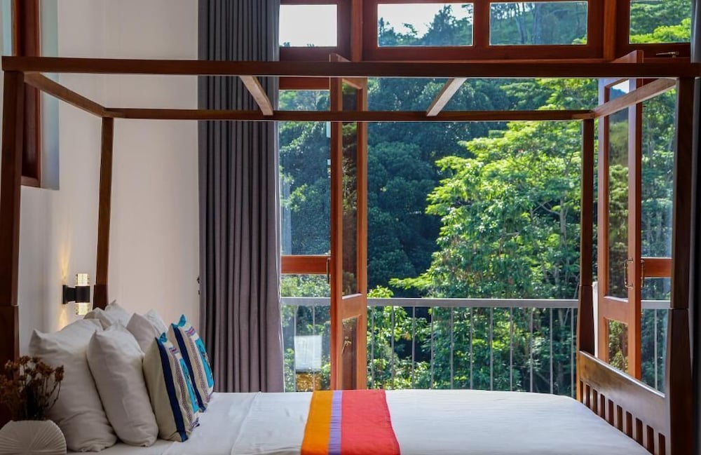 Hanthana House 24/72