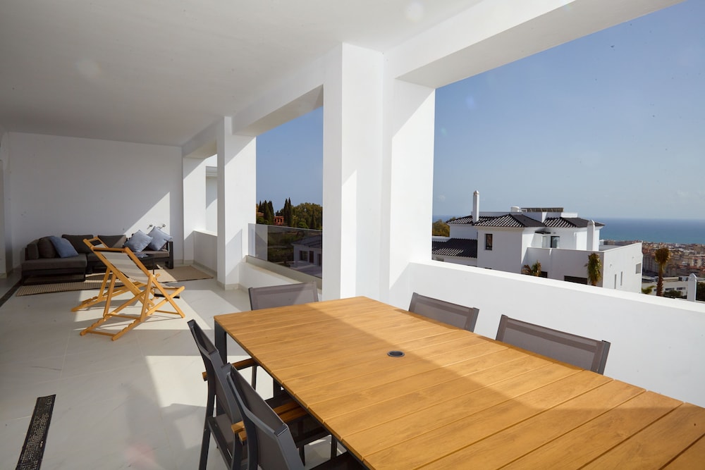 ESTEPONA HOLIDAY HILLS 34/50
