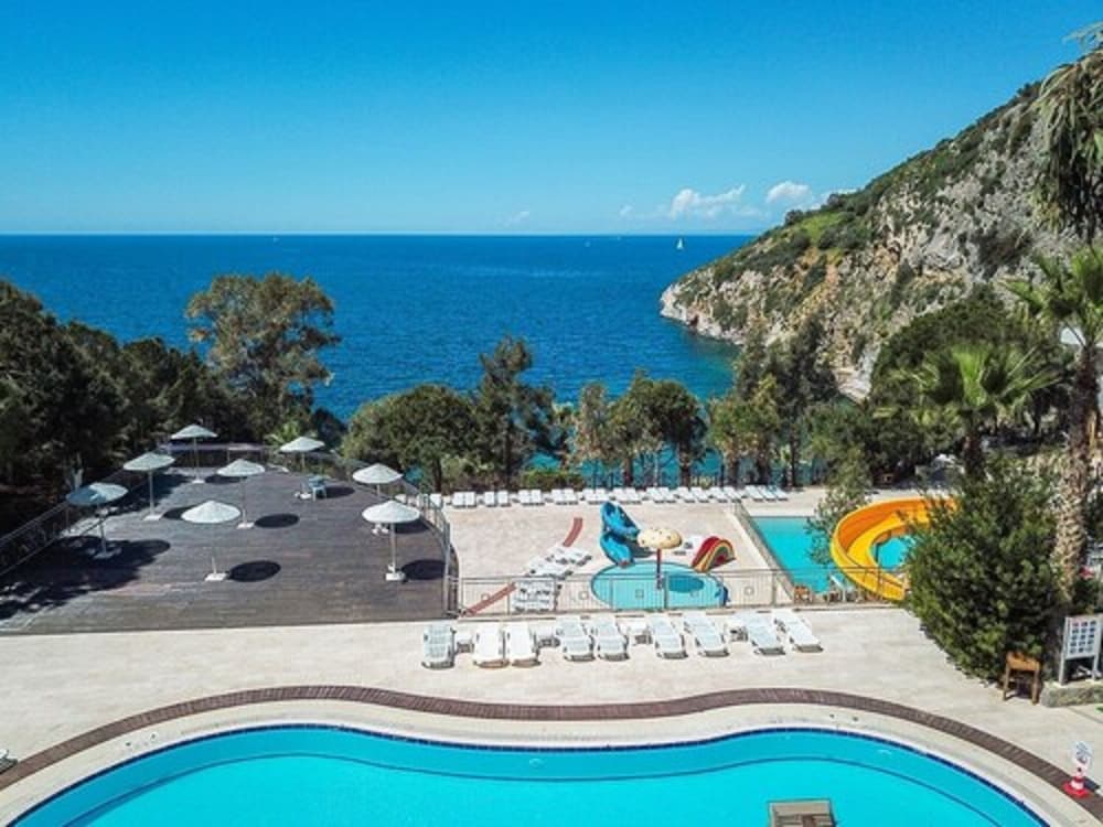 Ladonia Hotels Adakule 40/50