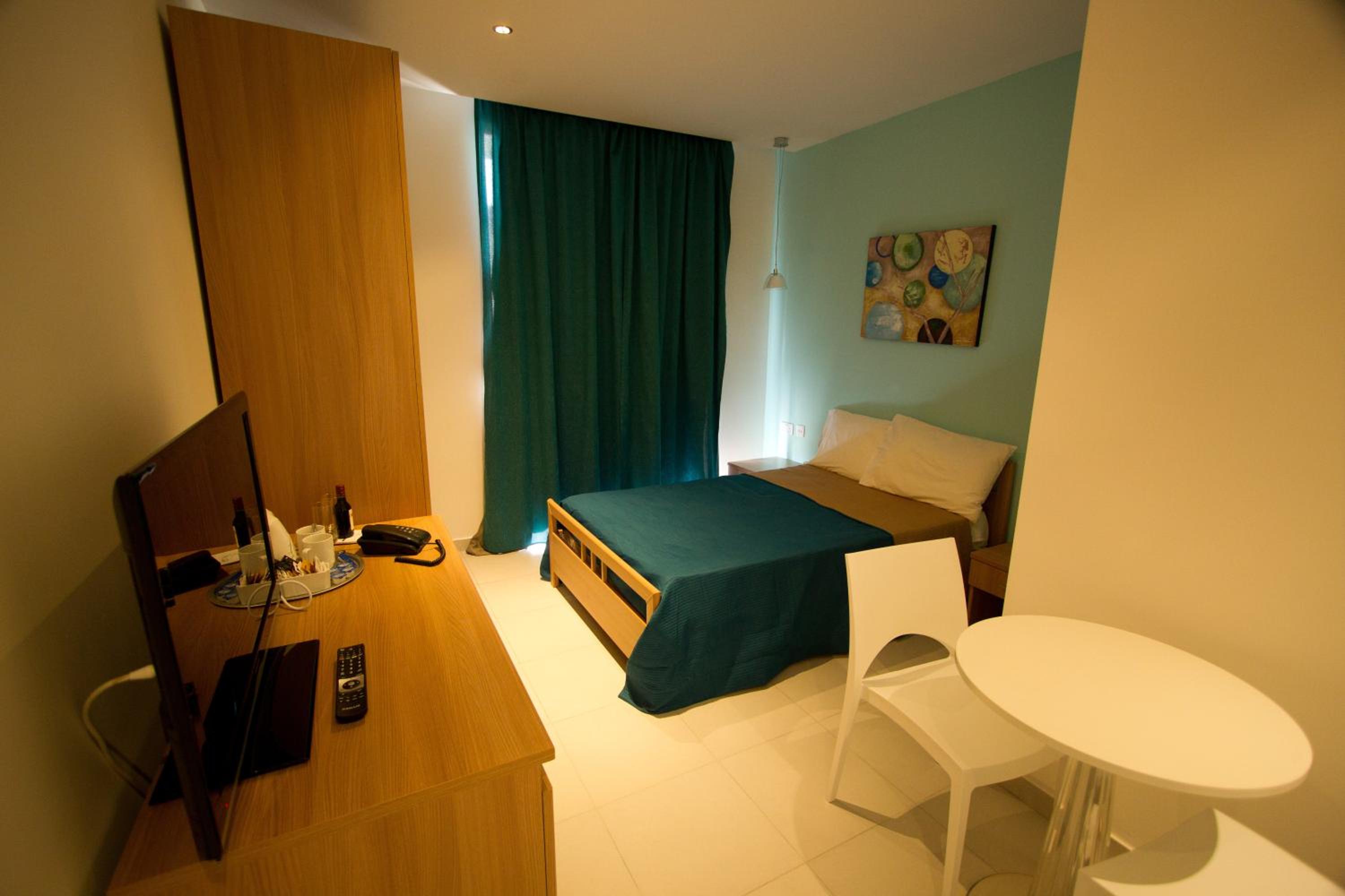 Harbour Lodge 28/28