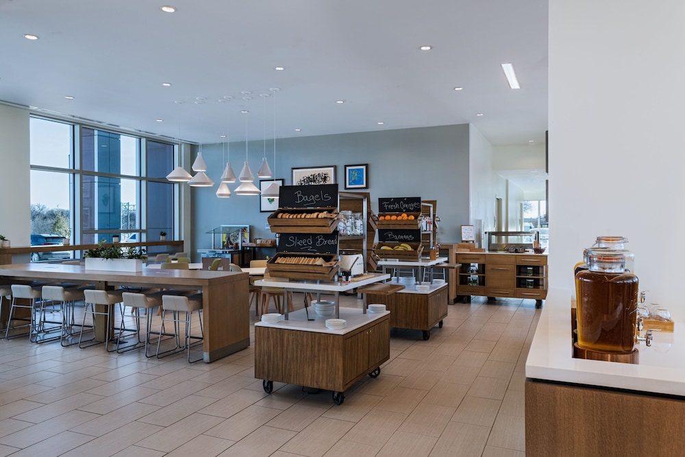 Element Dallas Las Colinas 18/33