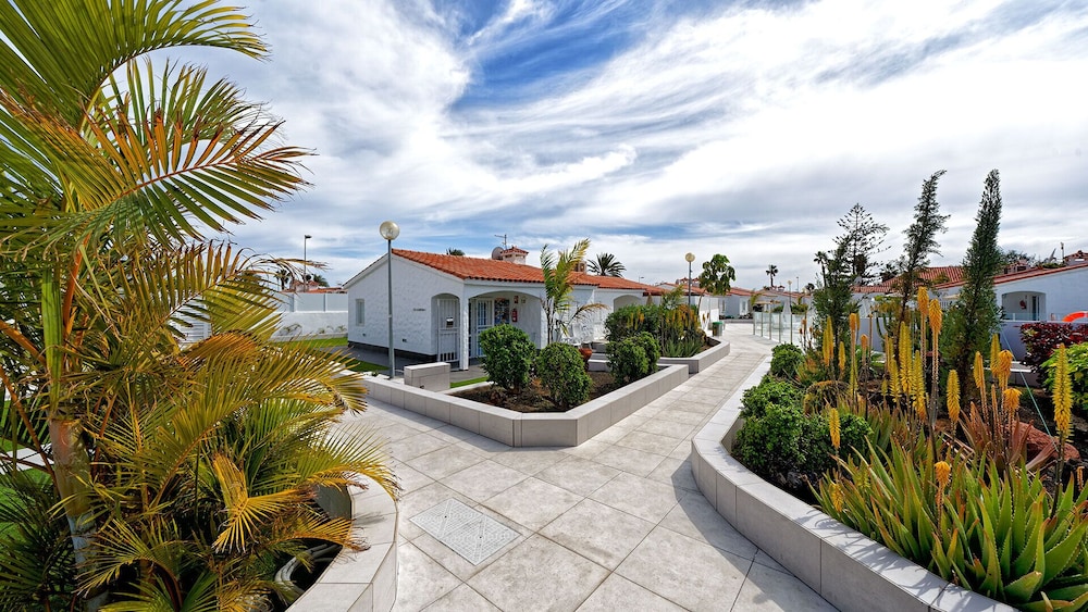 Bungalows Adonis 40/54