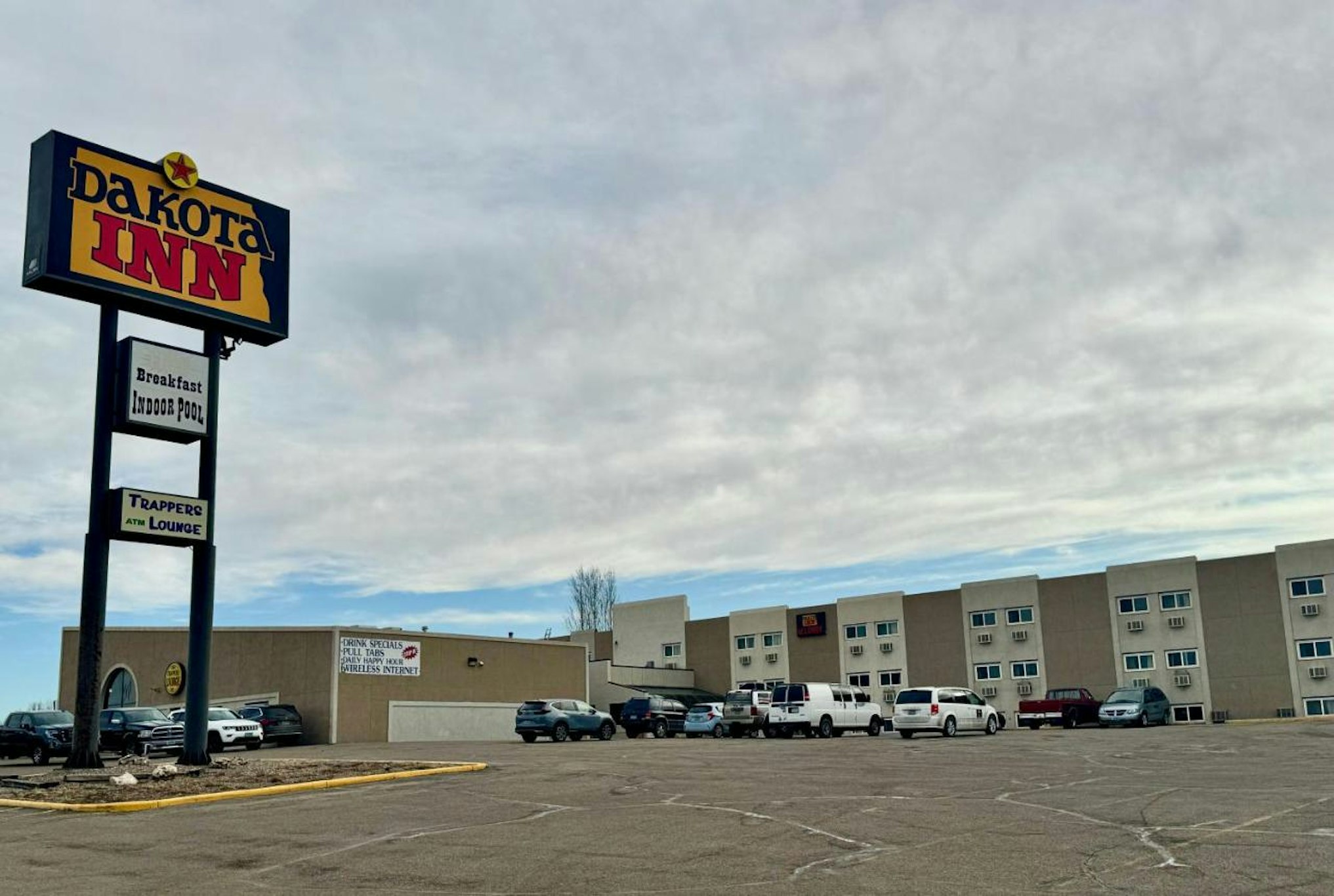 Dakota Inn Minot 33/34