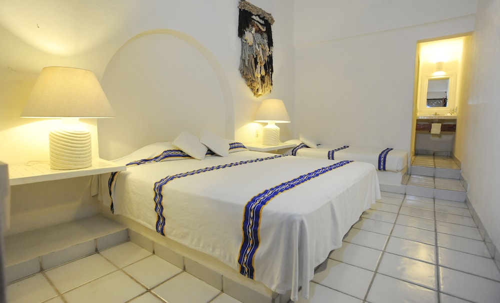 Suites Ixtapa Plaza 21/50