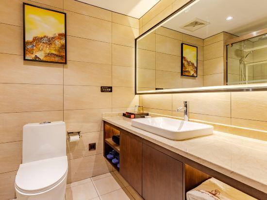 Shangpin Crystal Hotel (Hefei Fubang Plaza) 34/37