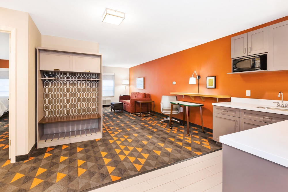 Holiday Inn & Suites Toledo Southwest - Perrysburg 25/59