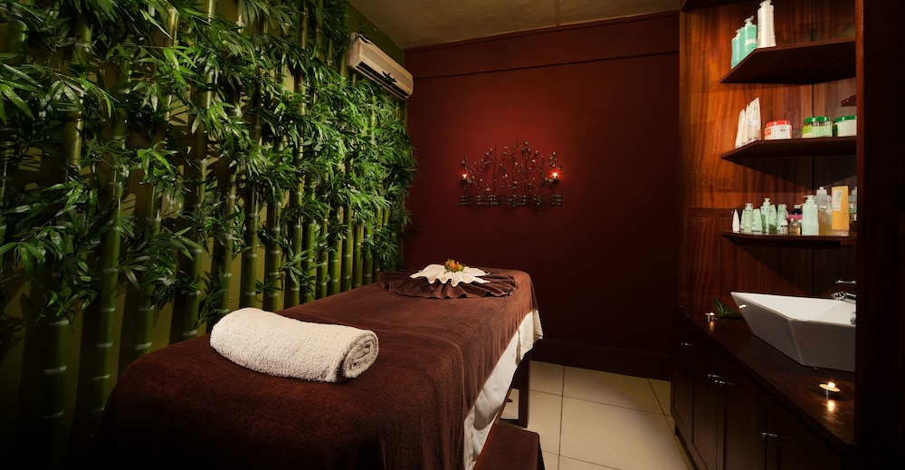 Le Palmiste Resort and Spa 53/76