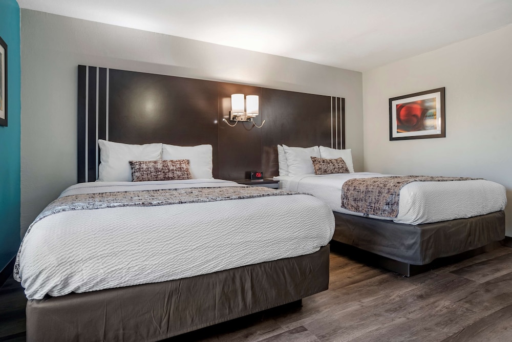 Best Western Carlton Suites 16/42