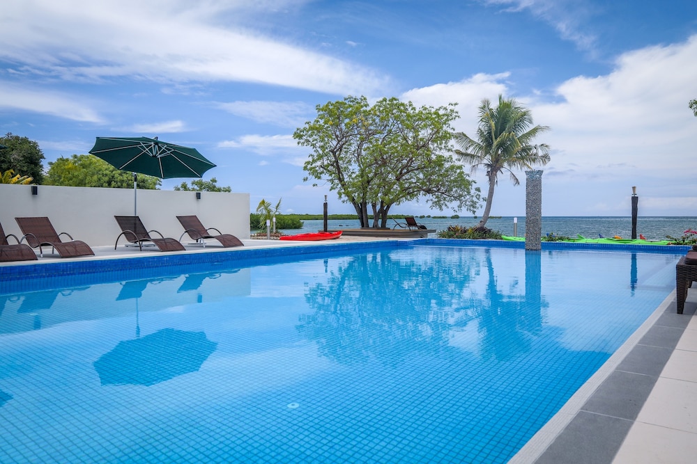 Landers Bay Resort Spa Adults Only 36/61