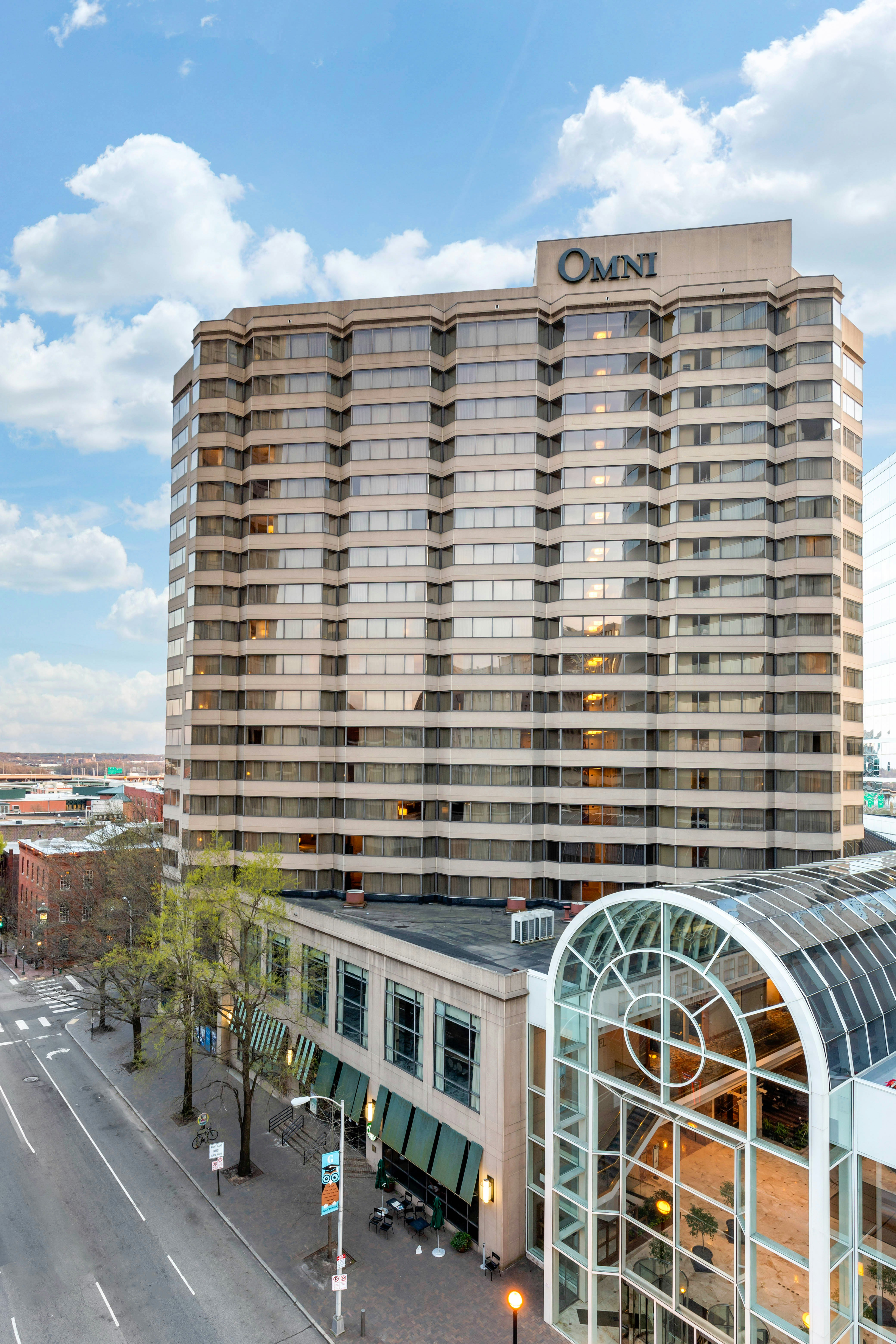 Omni Richmond Hotel 72/76