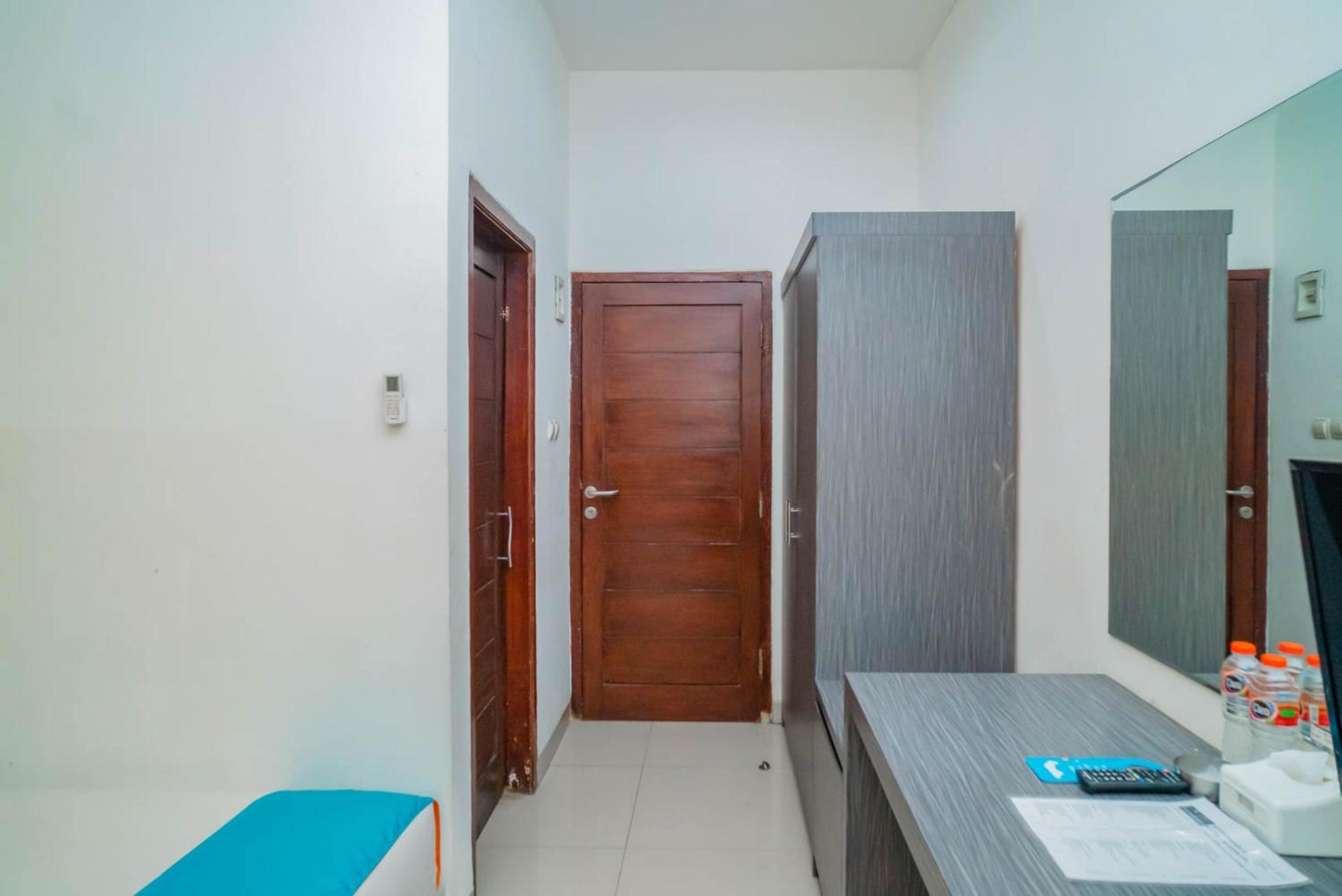 Sans Hotel Widarasari Cirebon 54/55