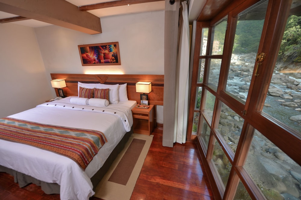 ROOM, DOUBLE OR TWIN BED, RIVER VIEW
