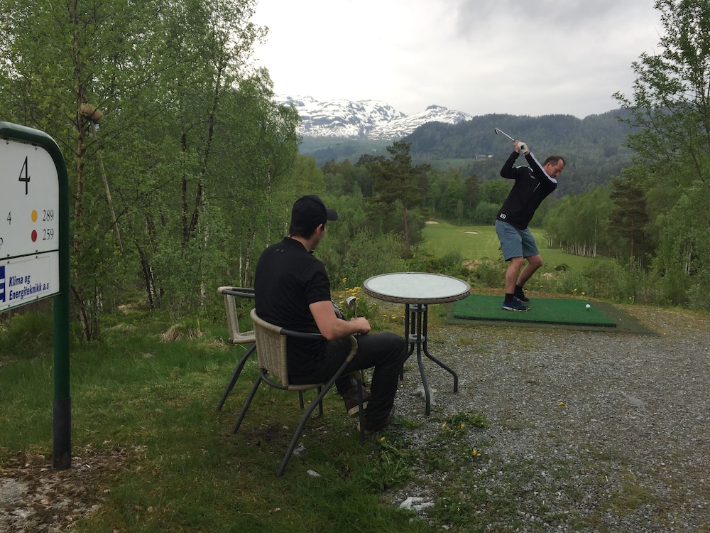 BEST WESTERN SAUDA FJORDHOTELL 38/50
