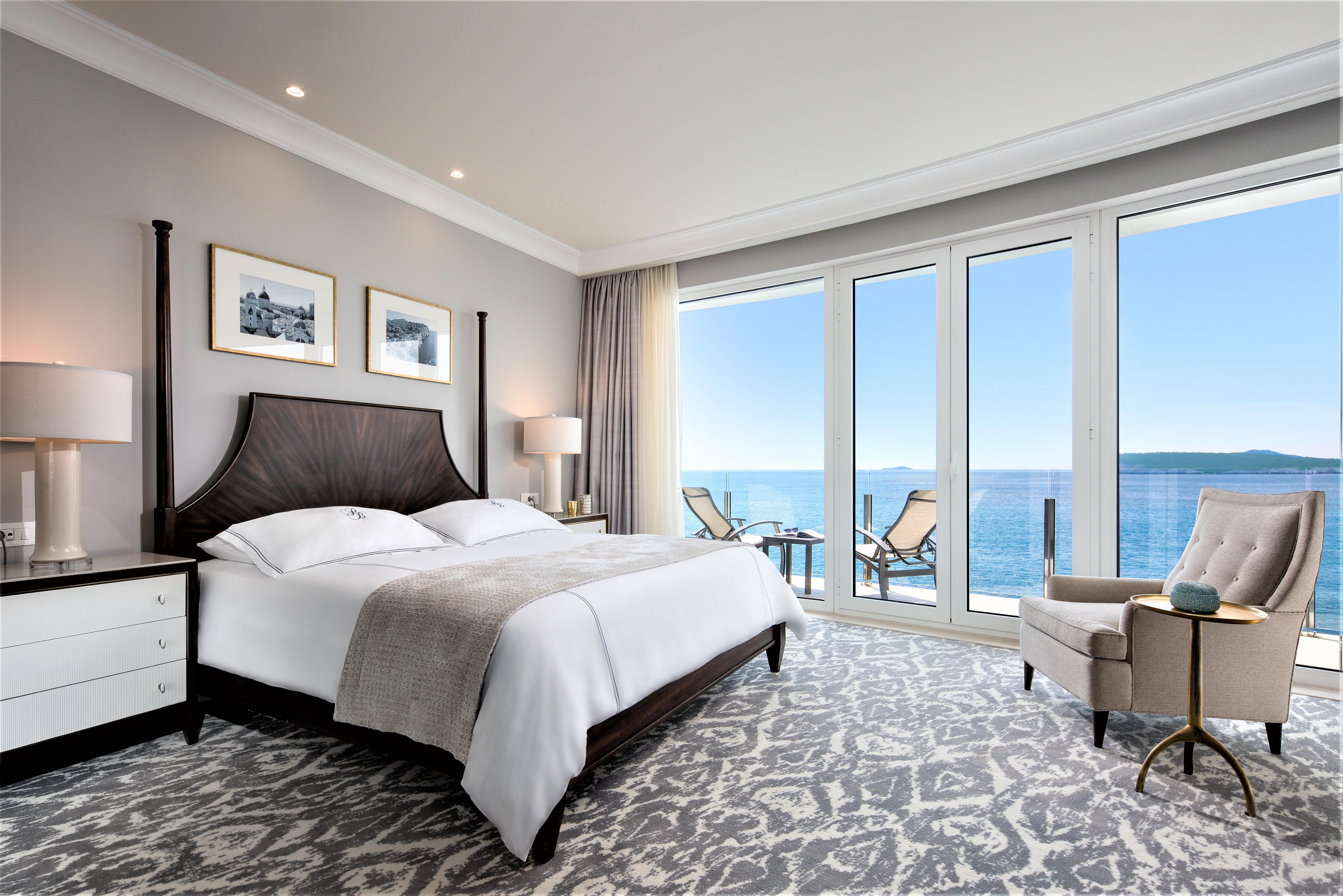 غرفة ديلوكس بإطلالة على البحر بشرفة، Royal Blue Hotel 2/2