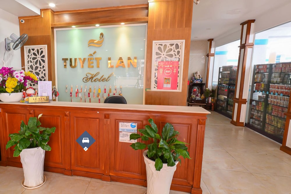 Tuyet Lan Hotel 13/63