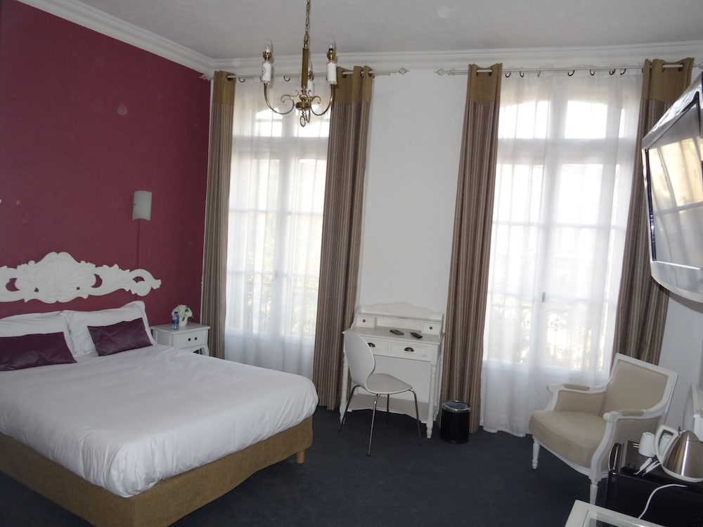 Hotel de France 24/65