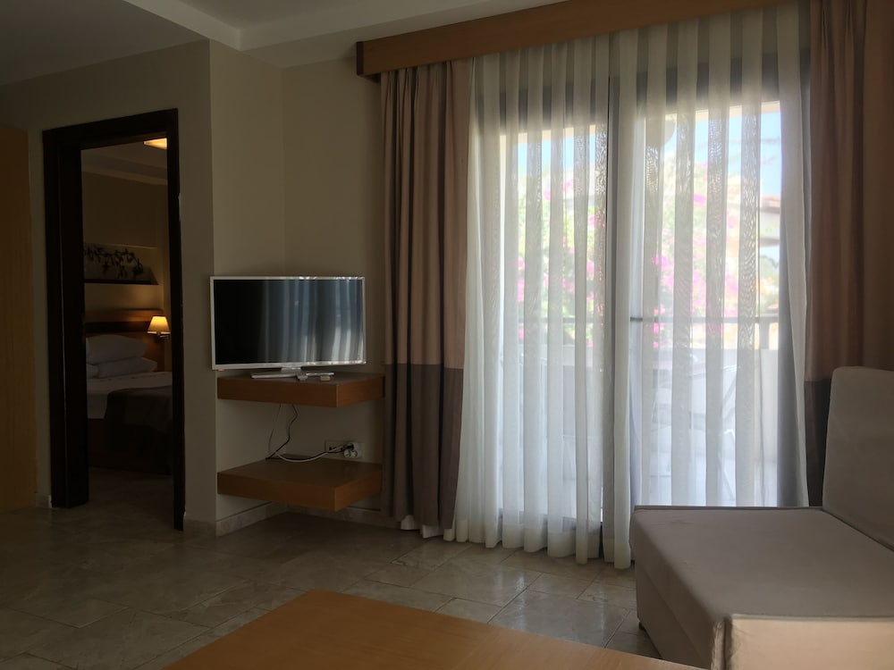 Villanaz Apart Hotel 5/22