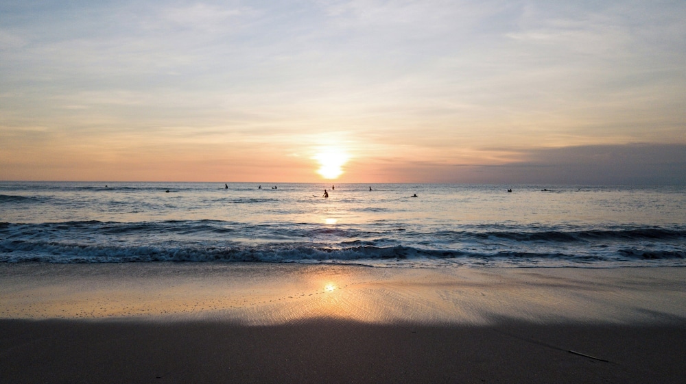 Kuta Seaview Beach Resort 74/78
