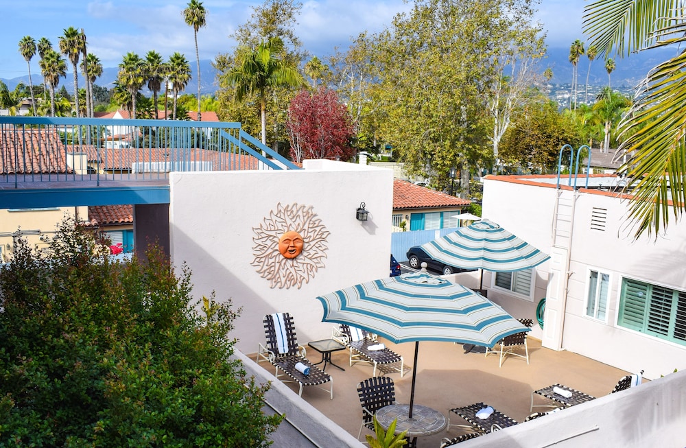 Beachside Inn 5/71