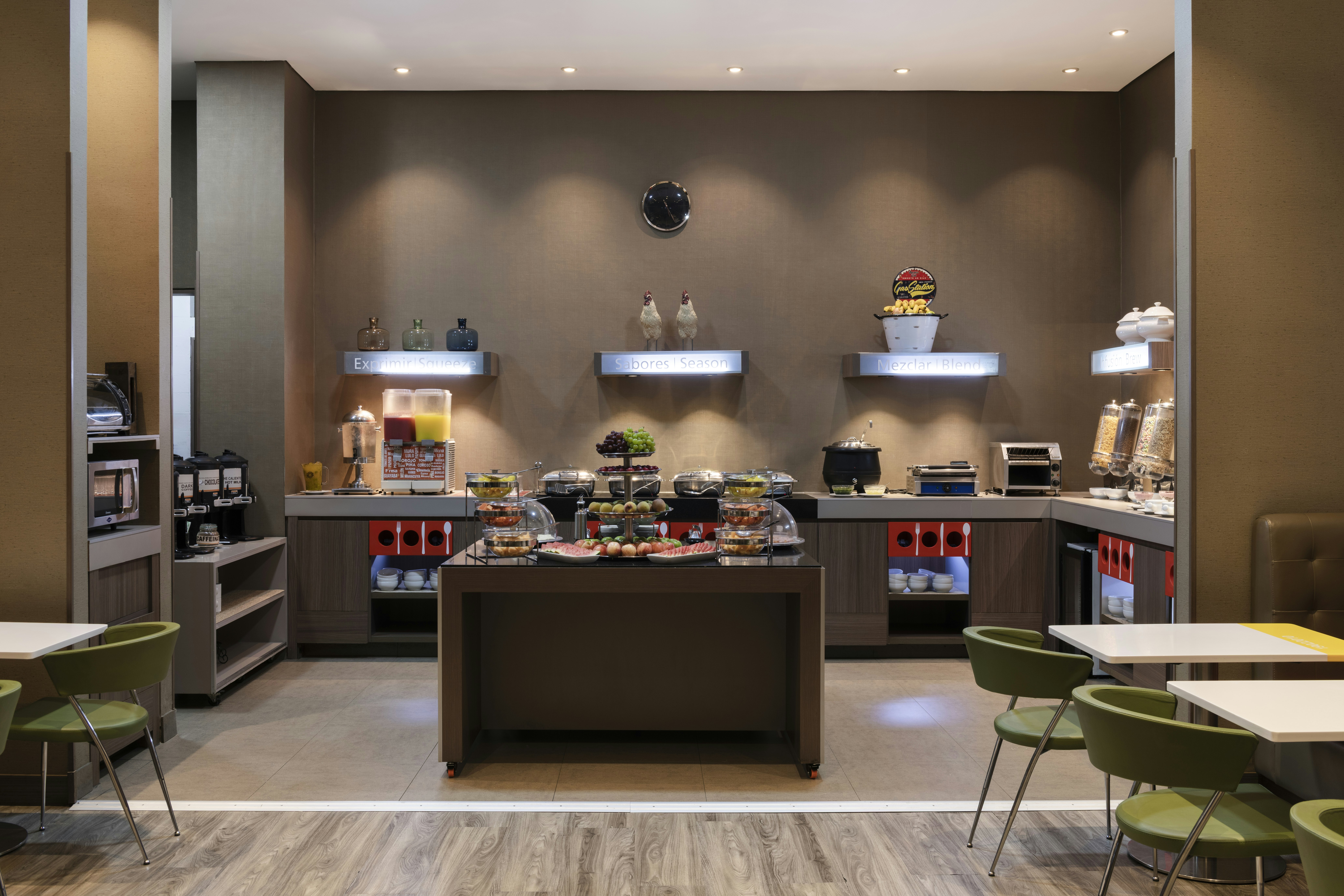 Hampton By Hilton Bogota Airport 32/44