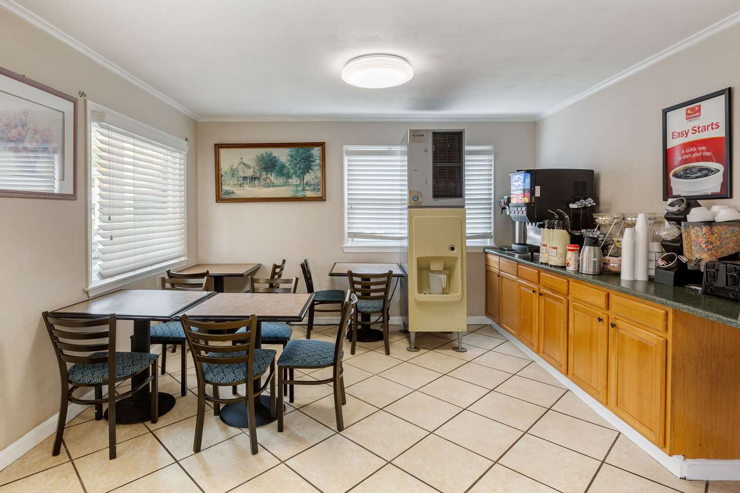 Econo Lodge Sturbridge Route 20 38/49