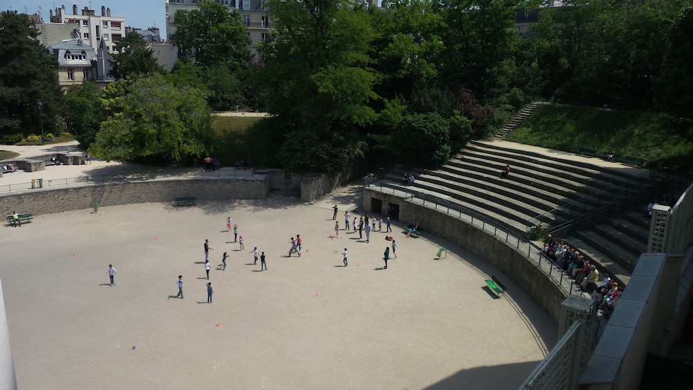 Des Arenes 21/30
