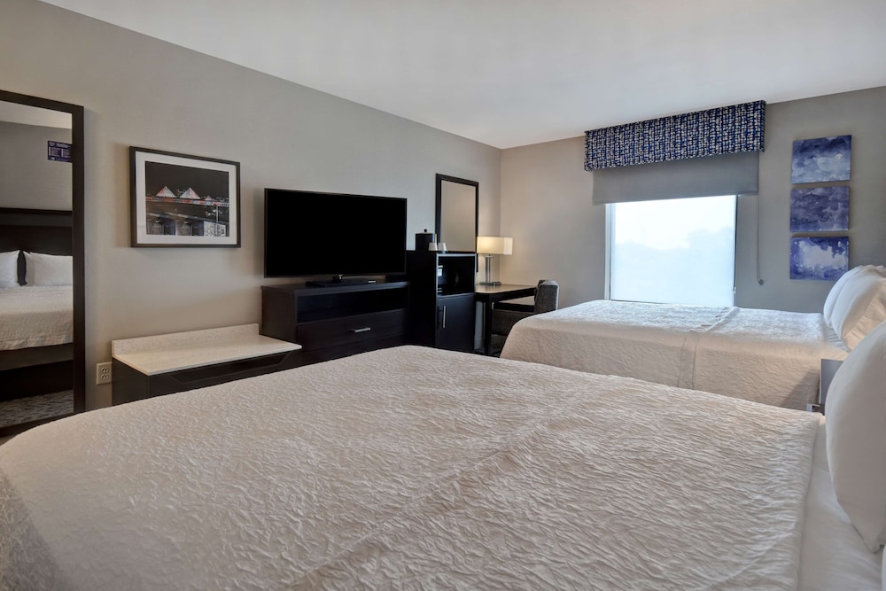 Hampton Inn & Suites Columbia South Fort Meade Area 21/45