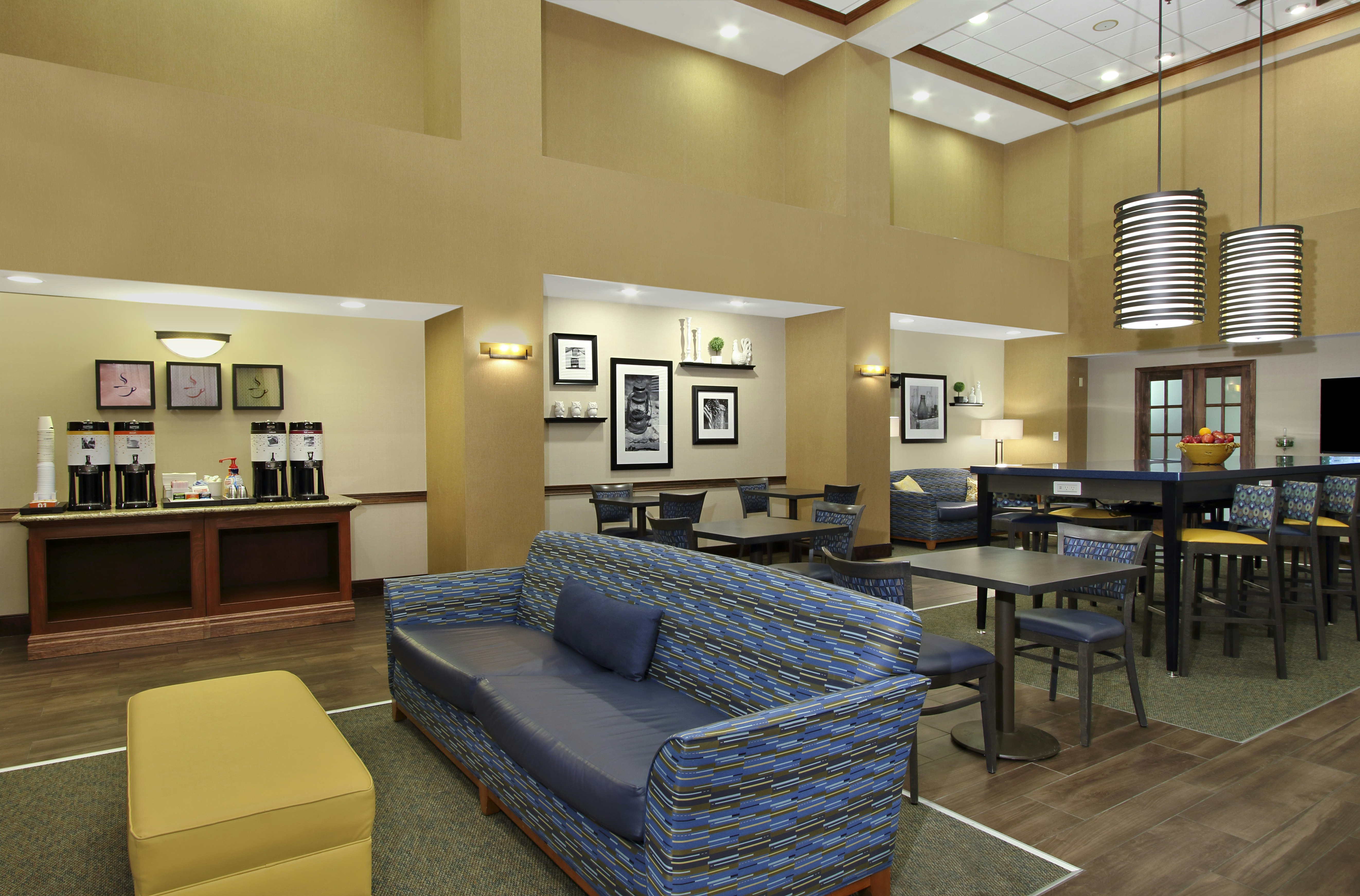 Hampton Inn & Suites Madisonville 10/20