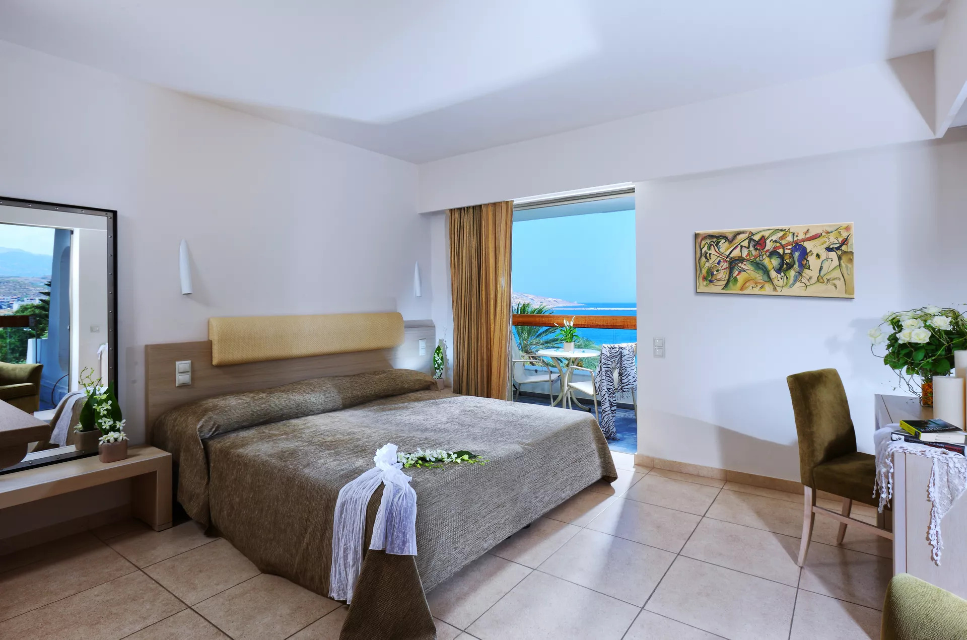 Suite, Sea View