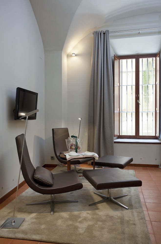 Parador De Caceres 53/63