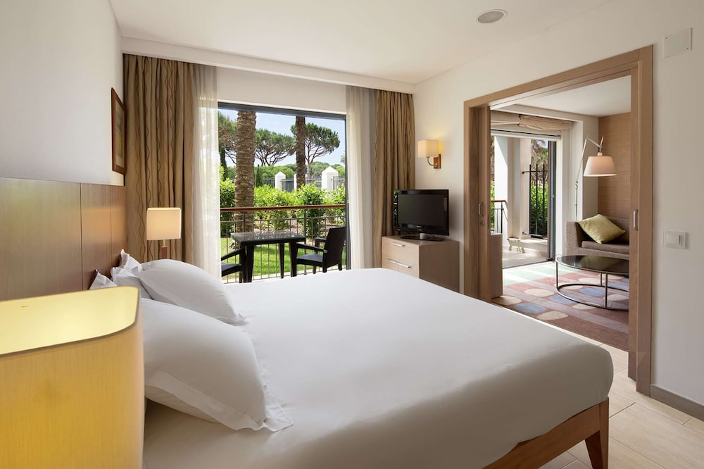 Hilton Vilamoura As Cascatas Golf Resort & Spa 8/77