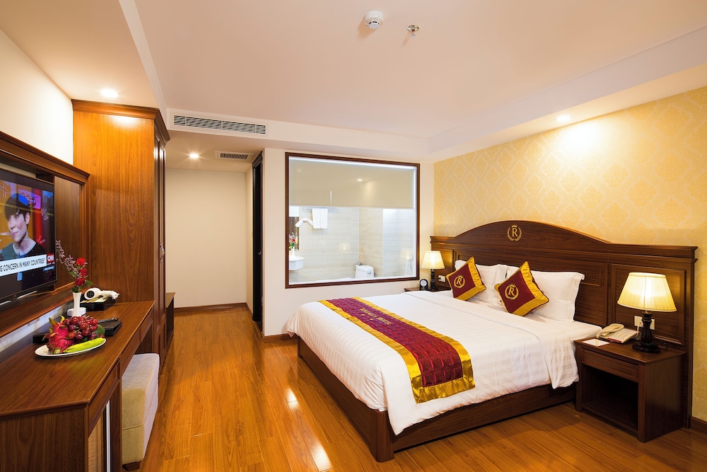 Regalia Hotel 6/50