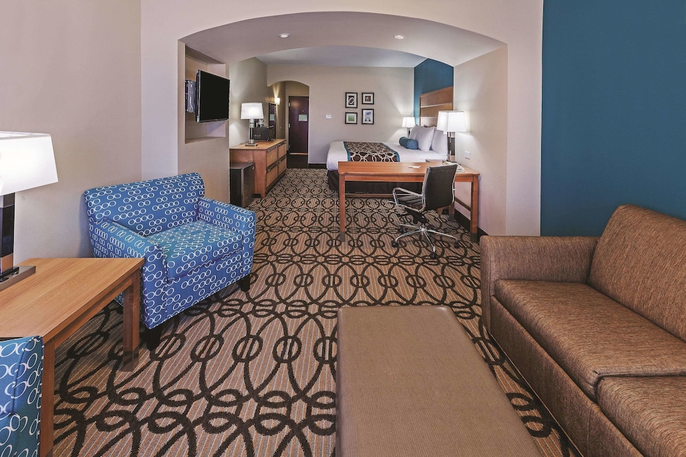 La Quinta Inn Suites Houston Willowbrook 31/61