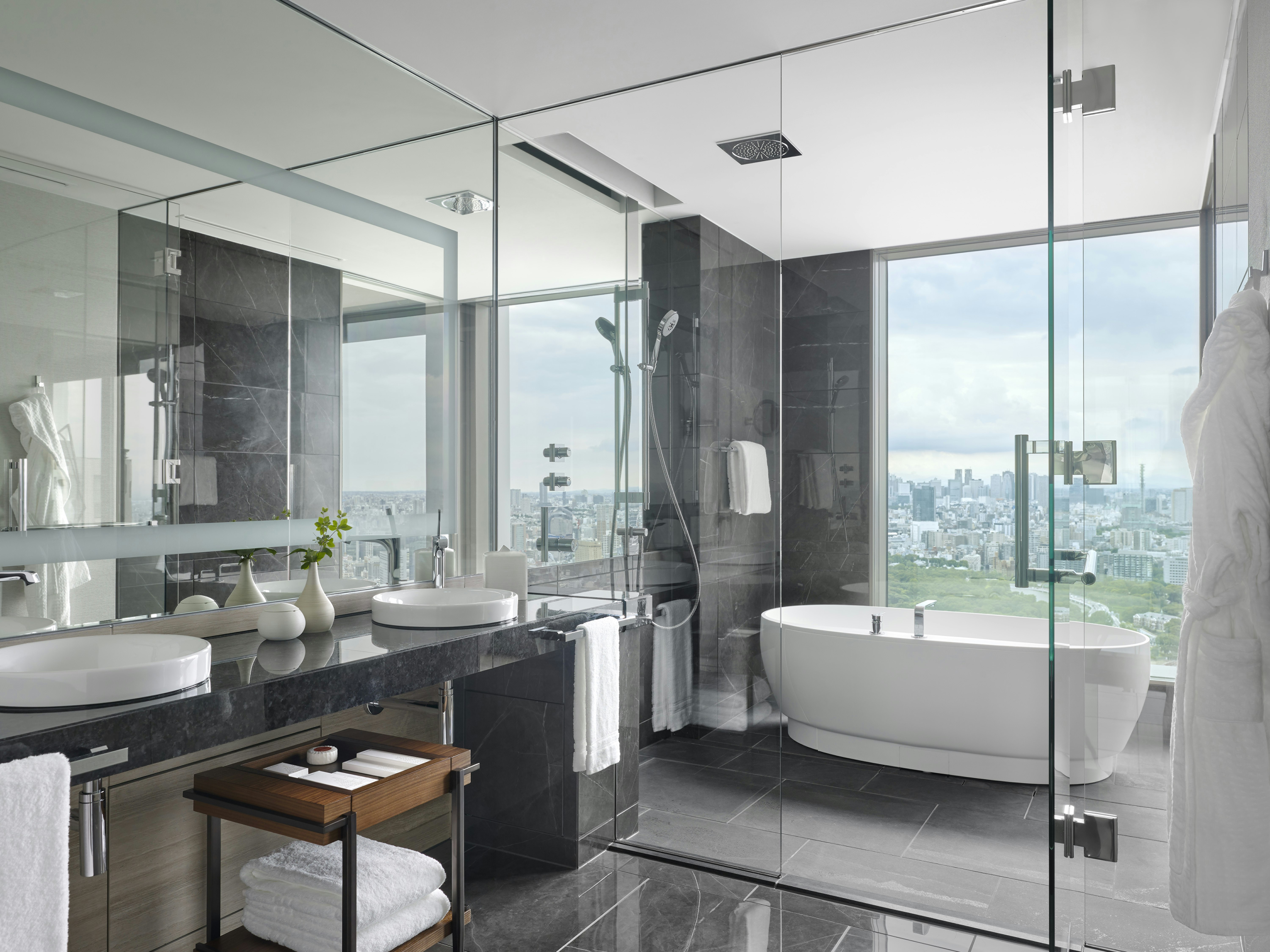 Four Seasons Hotel Tokyo Otemachi 62/64