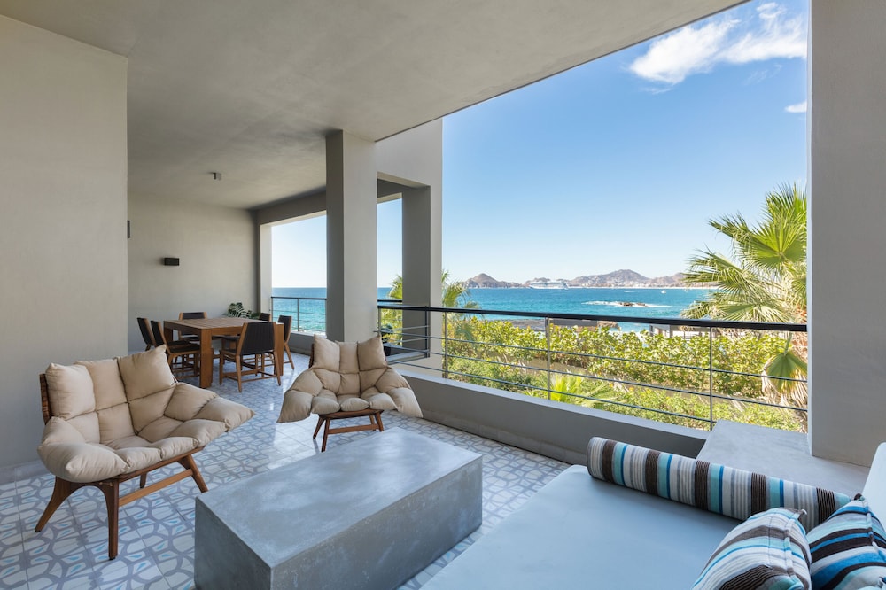 THE CAPE - A THOMPSON HOTEL 48/68