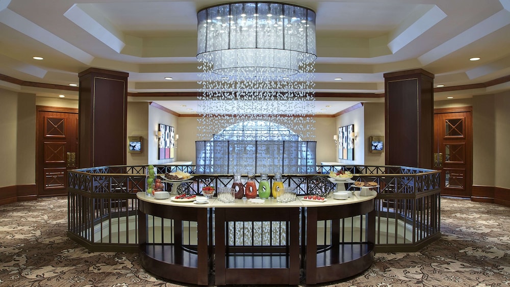 The Yorkville Royal Sonesta Hotel Toronto 43/55