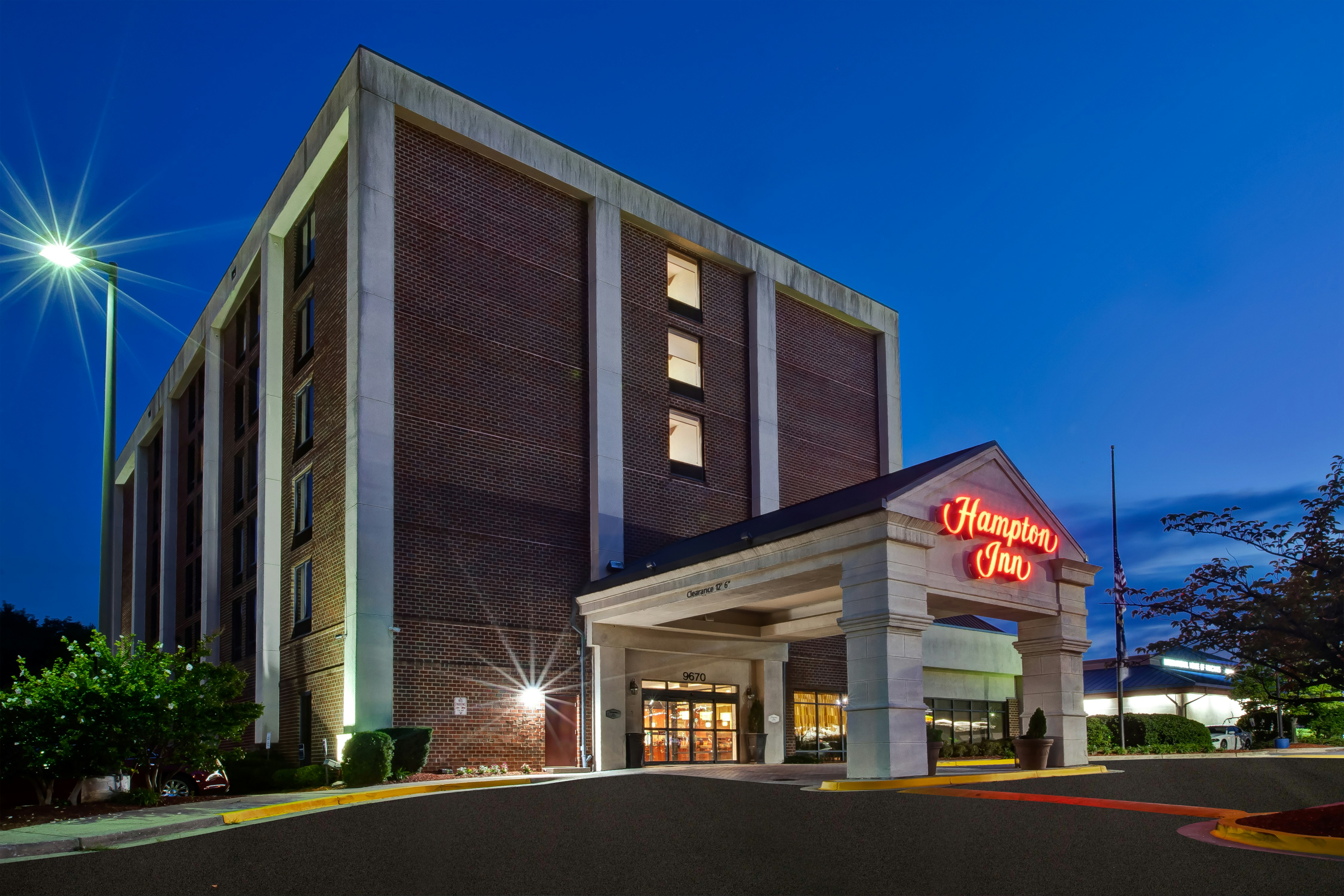 Hampton Inn College Park 32/34