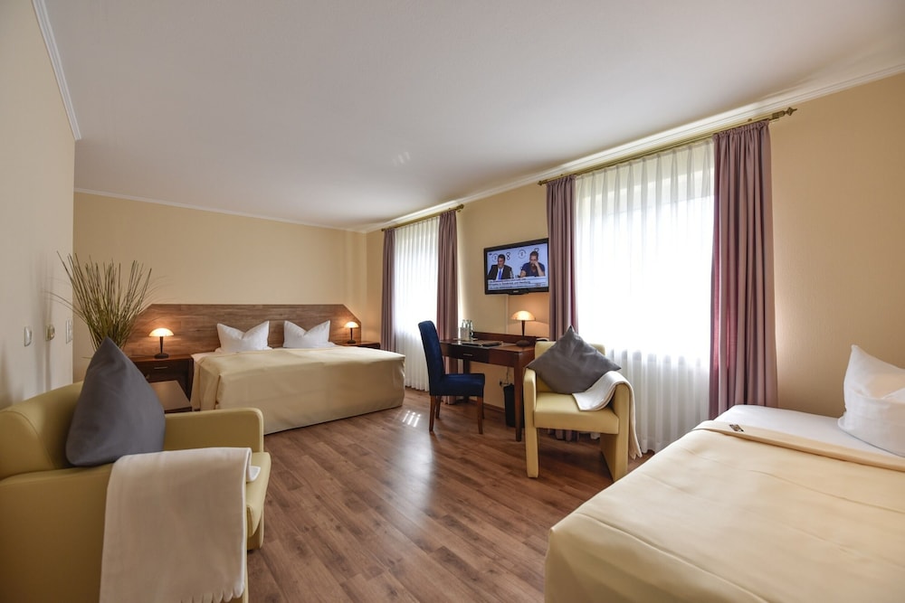 Atrium Hotel Amadeus 12/50
